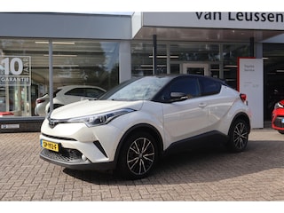 Toyota C-HR 1.2 TURBO STYLE 1300 KG TREKGEWICHT NAVI DAB STOELVERW. JBL