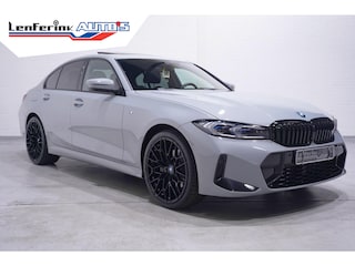 BMW 330e M Sport Head up Schuifdak Camera Memory Shadowline 20 Inch Apple Carplay Travelpakket