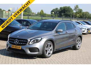 Mercedes-Benz GLA 180 AUT7 Business Solution AMG COMAND CAMERA