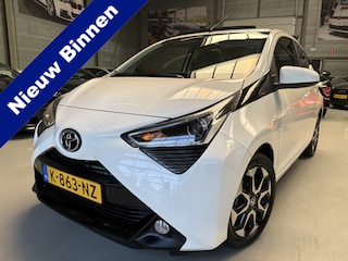 Toyota Aygo 1.0 VVT-i x-joy Airco, Cruise, Cabrio, Carplay Navi