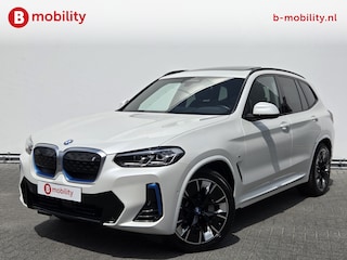 BMW iX3 High Executive M-Sport 80 kWh SOH 98% 'Mineral-Weiss' Trekhaak Panoramdak Harman/Kardon | Adaptive Cruise Control | Elek. Stoelen | Head-Up | DAB
