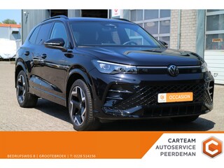 Volkswagen Tiguan 1.5 eTSI R-Line Edition | Automaat! | Camera | Trekhaak! | Blind Spot |