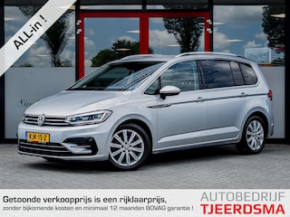 Volkswagen Touran 1.4 TSI Highline Edition R 7p | Camera | Navigatie | Apple Carplay | Android Auto | Adaptieve Cruise Control | Matrix LED | Stoelverwarming | Climate Control | 7 Persoons | All Season Banden | Metallic Lak | R-Line |