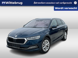 Skoda Octavia Combi 1.4 TSI iV PHEV Business Edition / SK / 17" / Pano / Haak+ / Memory / HUD