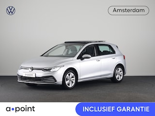 Volkswagen Golf 1.5 TSI Life 130PK | Panoramadak | Navigatie | Wegklapbare trekhaak | Stoelverwarming