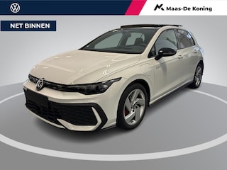 Volkswagen Golf 1.5 eHybrid 272pk DSG GTE · Panoramadak · Camera · Head-Up Display · ACC · Matrix LED · Optiekpakket Zwart · Garantie t/m 29-07-2030 of 100.000km