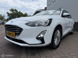 Ford Focus Wagon 1.0 EcoBoost Titanium X Business