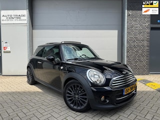 Mini Cooper 3-Deurs 1.6 10 Years II [ Panoramadak | Cruise control | Navi | Leder | Bluetooth]