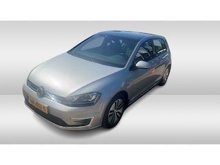 Volkswagen Golf 1.4 TSI GTE / Trekhaak / Camera / Navigatie / 16'' / DAB / Cruise Control