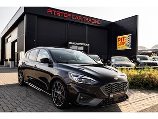 Ford Focus 2.3 EcoBoost ST-3, Pano, B&O, HUD, ACC, Dealer onderhouden!