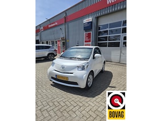 Toyota iQ 1.0 VVTi Comfort Parelmoer