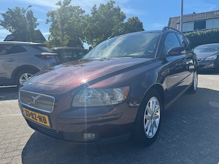 Volvo V50 2.4 Momentum,Airco,Cruise,Nap,Trekhaak