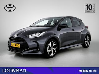 Toyota Yaris 1.5 Hybrid 115 Dynamic Comfort Pack | BTW voertuig | Dodehoek detectie | Stuur+stoelverwarming | Parkeersensoren voor+achter | Apple CarPlay/Android auto | Cruise Control Adaptive | Climate Control |