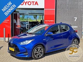 Toyota Yaris 1.5 Hybrid First Edition NAVI KEYLESS CAMERA NL-AUTO CLIMA AD-CRUISE APPLE/ANDROID BLUETOOTH