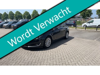 Opel Insignia 1.4 Turbo 140pk 5-deurs Clima Navi Trekhaak 1250kg.