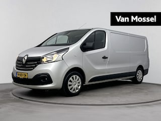 Renault Trafic 1.6 dCi 120 Pk T29 L2H1 Luxe | Navigatie | Airco | Cruise control | Parkeersensor achter | Zijschuifdeur Rechts | Trekhaak | Passagiersbank | Mistlampen Voor | Betimmering Laadruimte |
