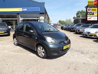 Toyota Aygo 1.0-12V Aspiration Green Navigator