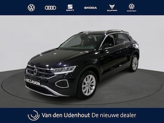 Volkswagen T-Roc 1.5 TSI Life Edition | camera | 17" | Climatronic | VERWACHT |