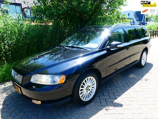 Volvo V70 2.0T 180pk 5-Cil. Edition II Automaat Leder Navi Trekhaak 1600kg.