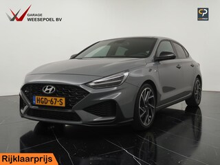 Hyundai i30 Fastback 1.5 T-GDi 160PK MHEV DCT7 N-Line Sky Automaat - Navigatie - Panoramadak - Camera - Stoelverwarming - LED koplampen - 12 maanden garantie