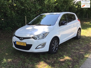Hyundai i20 1.2i i-Vision met extra's