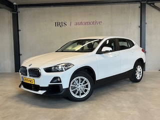 BMW X2 SDrive18i - Trekhaak - Cruise Control - Navi - All-Season