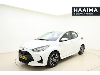Toyota Yaris 1.5 Hybrid Dynamic Stoelverwarming l Camera l Climate Control l Cruise Control l DAB l Keyless Entry & Start l LED l Lichtmetalen Velgen