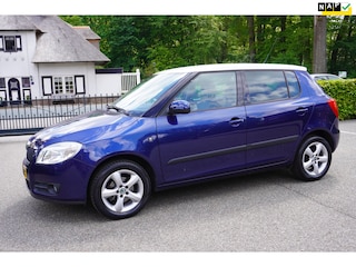 Skoda Fabia 1.4-16V Tour Pro Airco Navi Trekhaak Dealer onderhouden