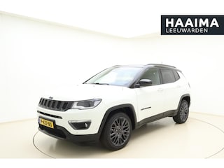 Jeep Compass 4xe 240 Plug-in Hybrid Electric S | Navigatie | Lederen bekleding | Panoramisch schuifdak | Keyless | Stoelverwarming | Zwart dak