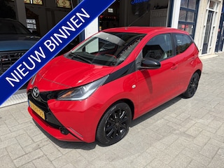 Toyota Aygo 1.0 VVT-i x-play NL AUTO/NAP/CAMERA/AIRCO/1E EIGENAAR