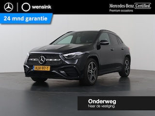 Mercedes-Benz GLA 180 AMG Line | AMG | Stoelverwarming | Achteruitverwarming | Sfeerverlichting |