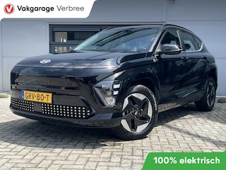 Hyundai Kona Comfort 65.4 kWh | SoH 98.5% | Navigatie/ Apple Carplay/Android Auto | Achteruitrijcamera | PDC V+A | NL Auto | vast Trekhaak |