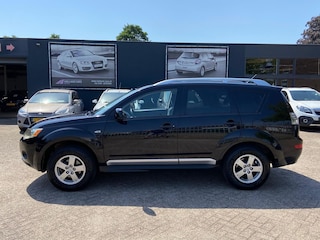 Mitsubishi Outlander 2.4 Inspire 2WD Special Edition Airco - Cruise - Bluetooth/handsfree - L.m velgen - Afneembare trekhaak