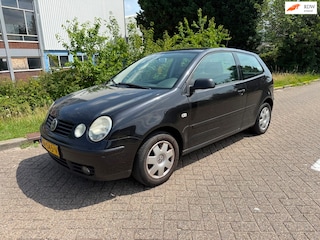 Volkswagen Polo 1.2-12V Sportline