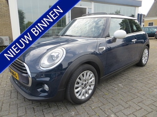 Mini Cooper 3-Deurs 1.5 Chili Serious Business NAVI-PANO-CLIMA-NEDERL!!