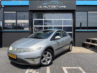 Honda Civic 1.4 Sport Airco Afneembare Trekhaak Dealeronderhouden Nette Auto !!!
