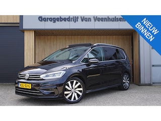 Volkswagen Touran 1.5 TSI 150pk R-Line & Highline 7-Zits Pano.Dak 18inch LM LED Adaptive Cruise Control A-Camera *Zeer Nette Touran*
