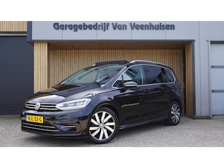 Volkswagen Touran 1.5 TSI 150pk R-Line & Highline 7-Zits Pano.Dak 18inch LM LED Adaptive Cruise Control A-Camera *Zeer Nette Touran*