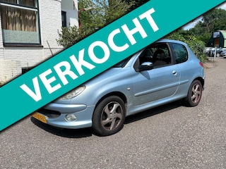 Peugeot 206 1.4-16V XS