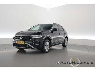 Volkswagen T-Roc 1.5 TSI 150pk DSG | Afn. Trekhaak | Navi | Apple CarPlay | PDC V+A | Stoelverw. | LED | Adapt. Cruise