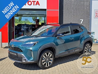 Toyota Yaris Cross 1.5 Hybrid 130 Executive NIEUW DIRECT LEVERBAAR BLIND SPOT PDC STOELVERWARMING BI-TONE ELEKTRISCHE ACHTERKLEP