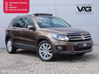 Volkswagen Tiguan 1.4 TSI Automaat Trekhaak Pano LED Lane Stoelverwarming