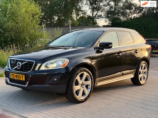 Volvo XC60 2.4 D5 AWD Summum Automaat Airco ACC Leder PDC