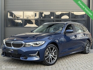 BMW 3-serie Touring 330e xDrive | Laser | HUD | 360 | Memory