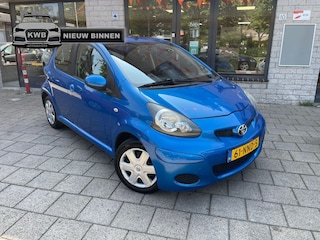 Toyota Aygo 1.0-12V 5Deurs Airco Nieuwe apk Beurt