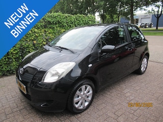 Toyota Yaris 1.3 VVTi Sol MMT