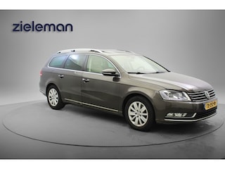 Volkswagen Passat Variant 1.6 TDI R-line - Panorama, Leer, Stoelverw. Afn. Trekhaak, Leer