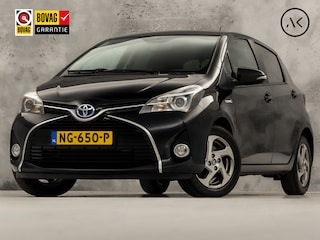 Toyota Yaris 1.5 Hybrid Sport Automaat (NAVIGATIE, CLIMATE, CAMERA, SPORTSTOELEN, KEYLESS, LM VELGEN, NIEUWE APK, NIEUWSTAAT)