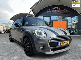 Mini Cooper 3-Deurs 1.5 Panorama Led NL-Auto Rijklaarprijs!