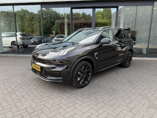 Lynk & Co 01 1.5 261pk PHEV Blackline,Pano,Carplay,Cam360,BLIS,Memory,Lane Ass.,Stoelverw,LED,Infinity HiFi
